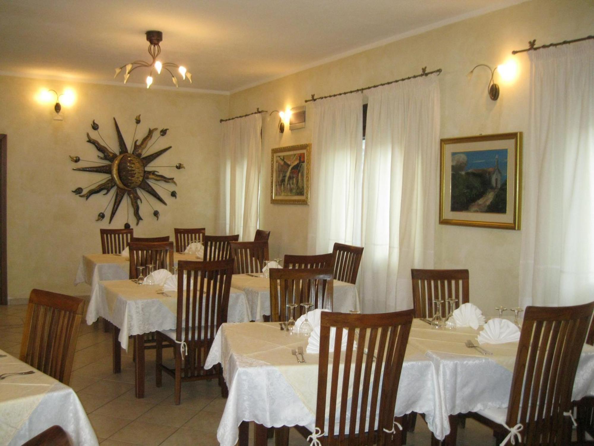 Hotel Sorgente Aglientu Ngoại thất bức ảnh