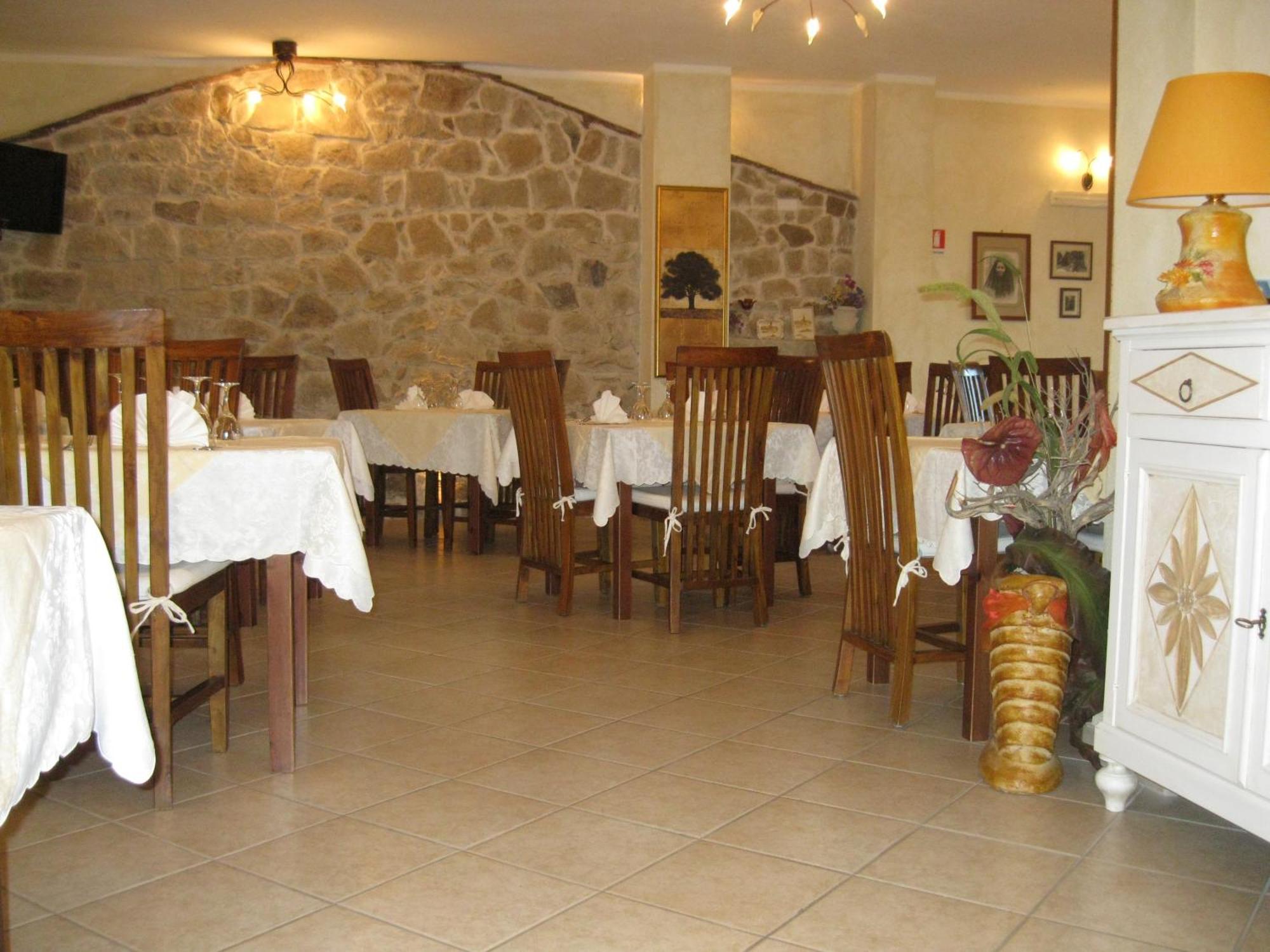 Hotel Sorgente Aglientu Ngoại thất bức ảnh