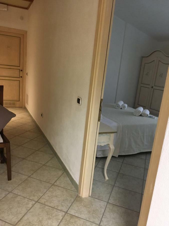 Hotel Sorgente Aglientu Ngoại thất bức ảnh