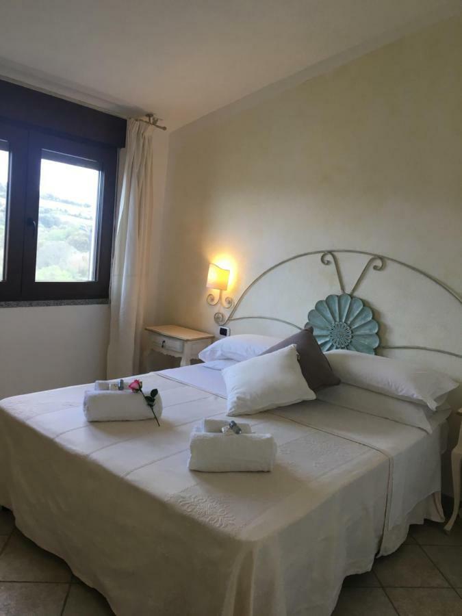 Hotel Sorgente Aglientu Ngoại thất bức ảnh