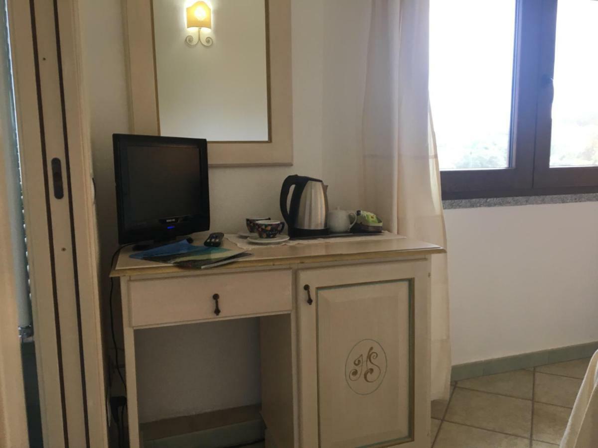 Hotel Sorgente Aglientu Ngoại thất bức ảnh