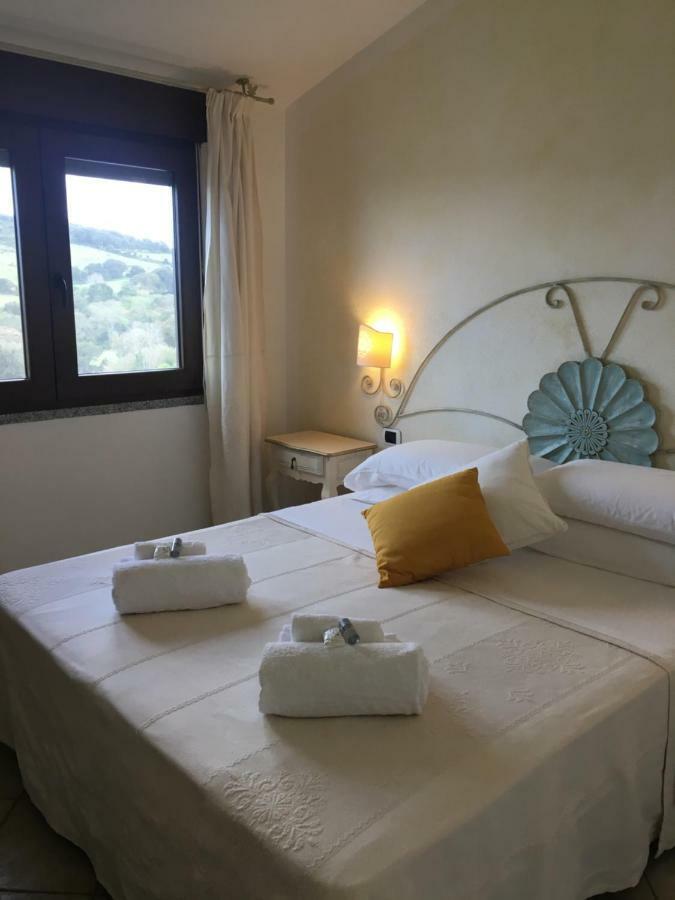 Hotel Sorgente Aglientu Ngoại thất bức ảnh