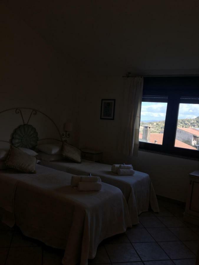 Hotel Sorgente Aglientu Ngoại thất bức ảnh